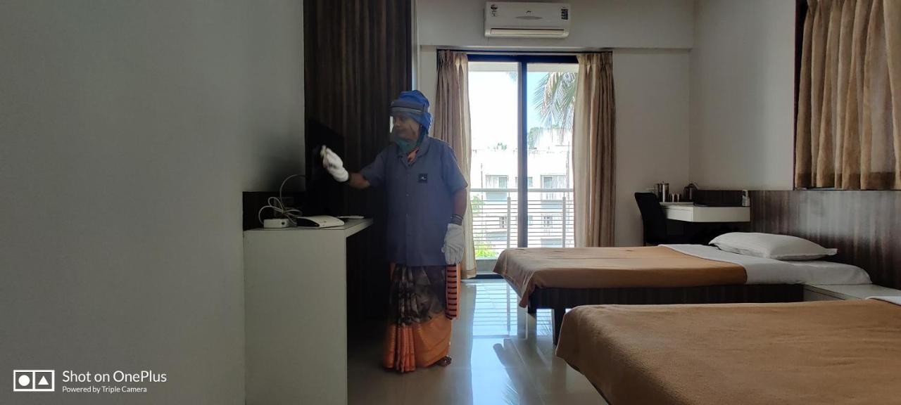 Aashiyana Inn Nashik Dış mekan fotoğraf