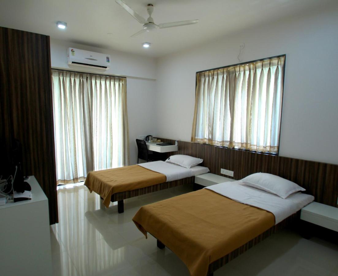 Aashiyana Inn Nashik Dış mekan fotoğraf